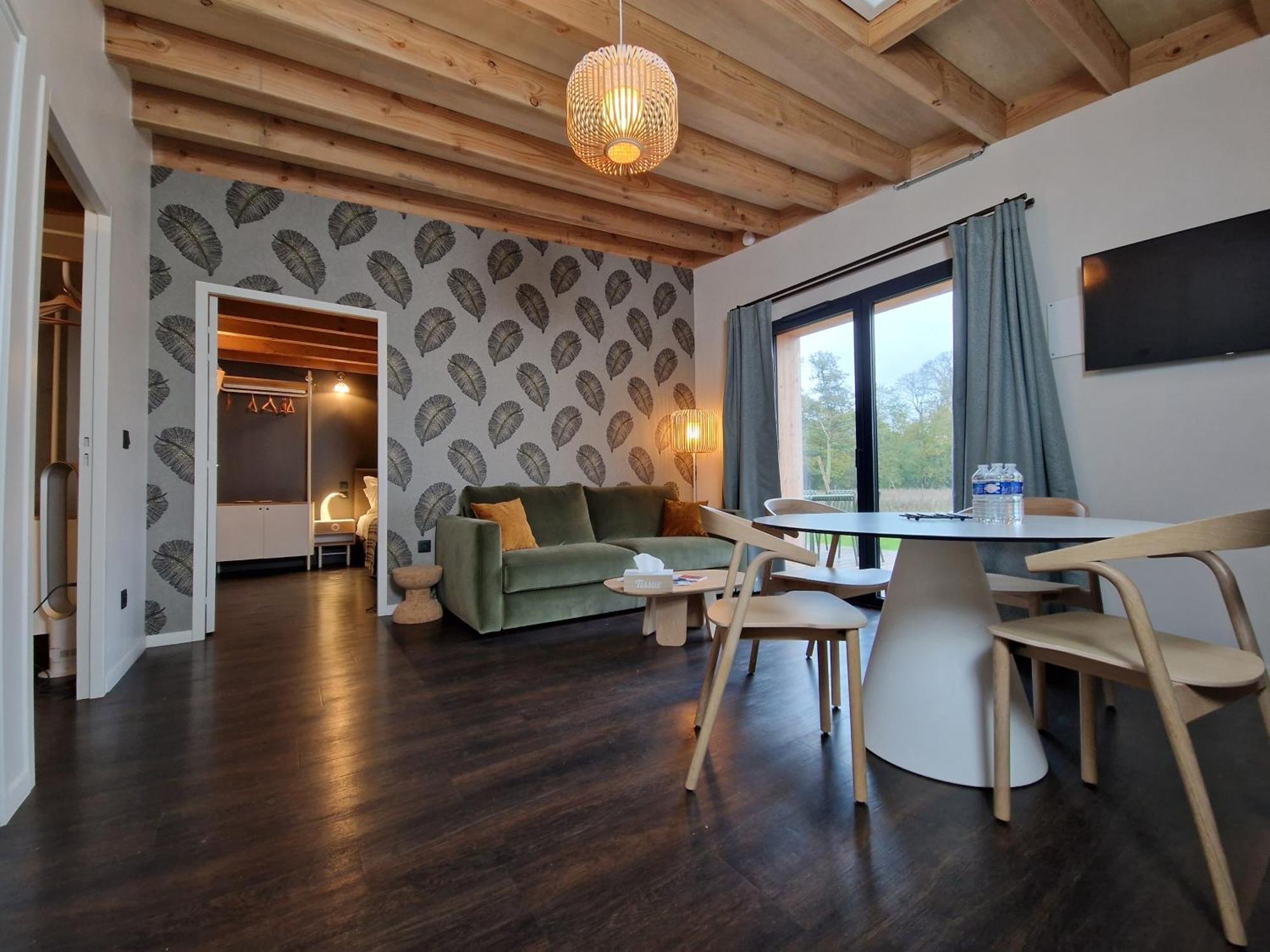 Domaine De L'Epau Eco-Resort Yvré-lʼÉvêque Exterior foto